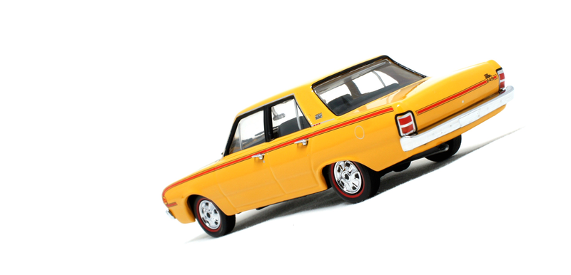 Illustration for article titled Vegemite Wednesday: Chrysler VG Valiant Pacer Sedan